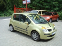 renault modus zeleny